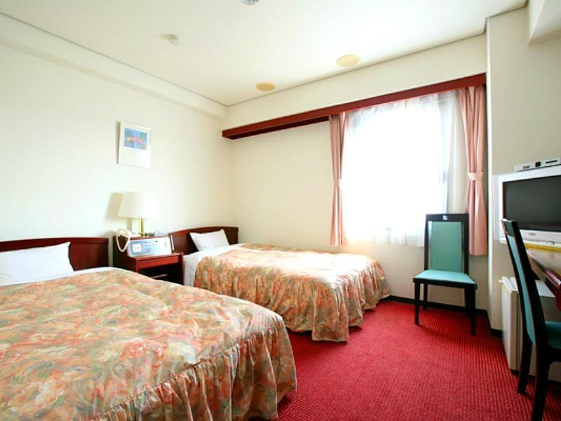 Hotel Seven Seven Takaoka Zewnętrze zdjęcie